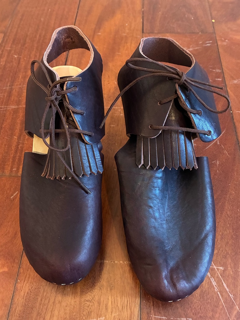 Bryr Handmade Dark Brown Leather Fringe Tie Wooden Clogs - Picture 1 of 6